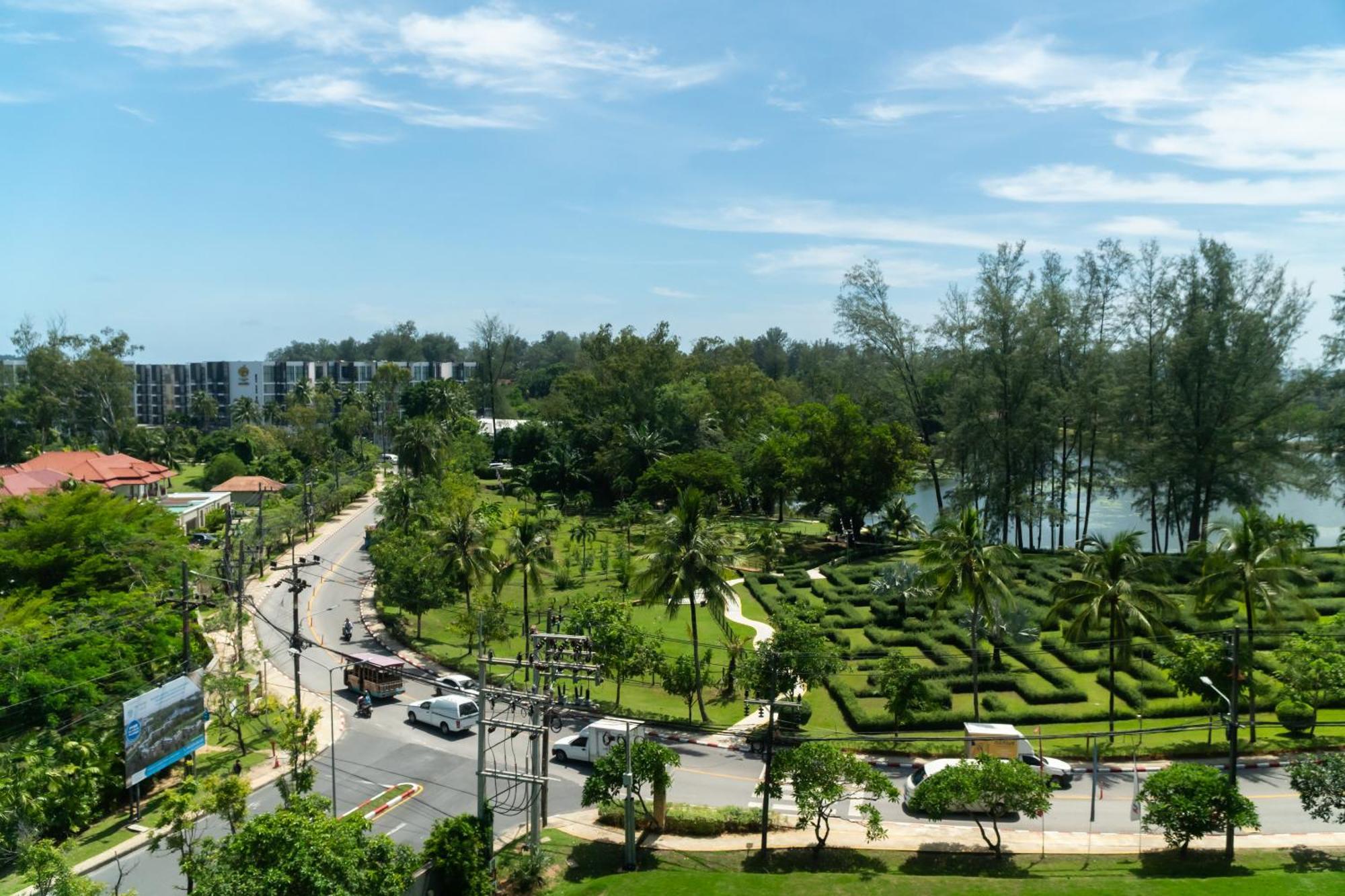 Skypark Apartments By Laguna Phuket Plaja Bang Tao Exterior foto
