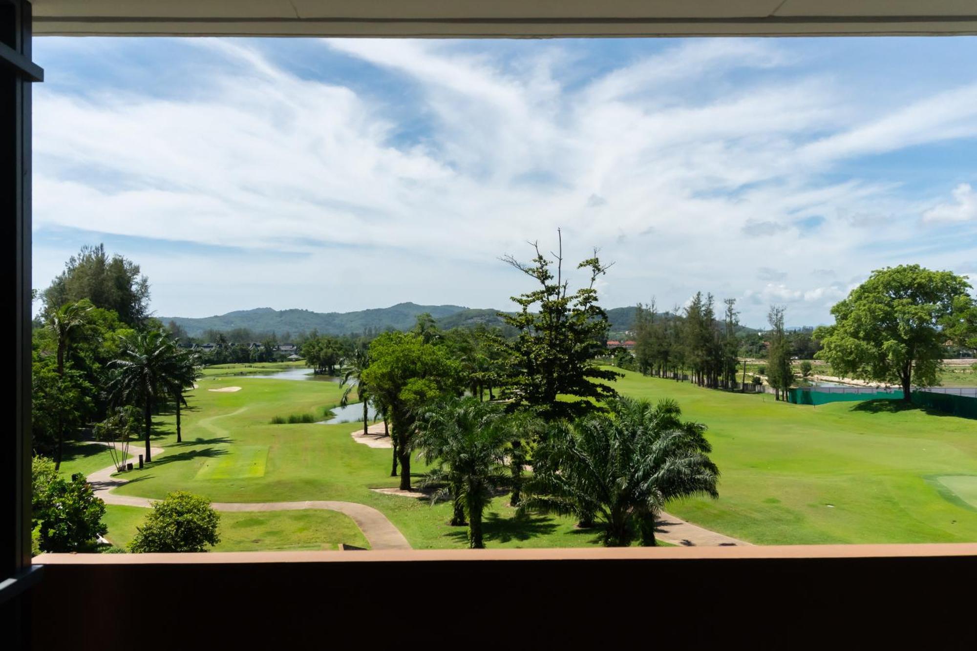 Skypark Apartments By Laguna Phuket Plaja Bang Tao Exterior foto